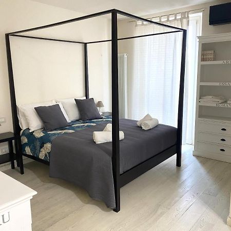 Front Beach Apartments Viareggio Extérieur photo